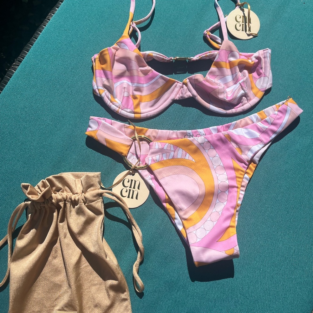 Cin Cin Bikini